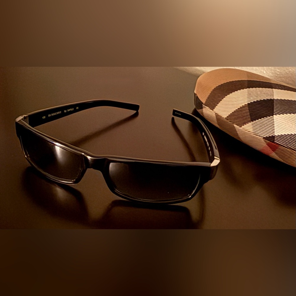 Burberry Polarized Sunglasses 8375/S Black Designer Sunnies Authentic + Case